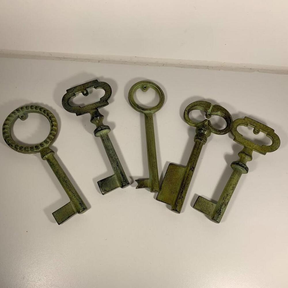 Set of 5 Large Metal Decorative Keys 6" Each